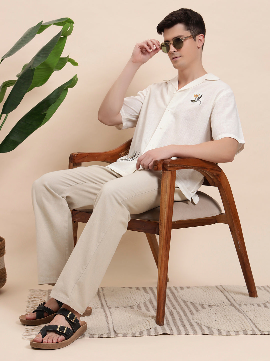 Off-White Cuban Collar Cotton Short Sleeve Shirt for Men