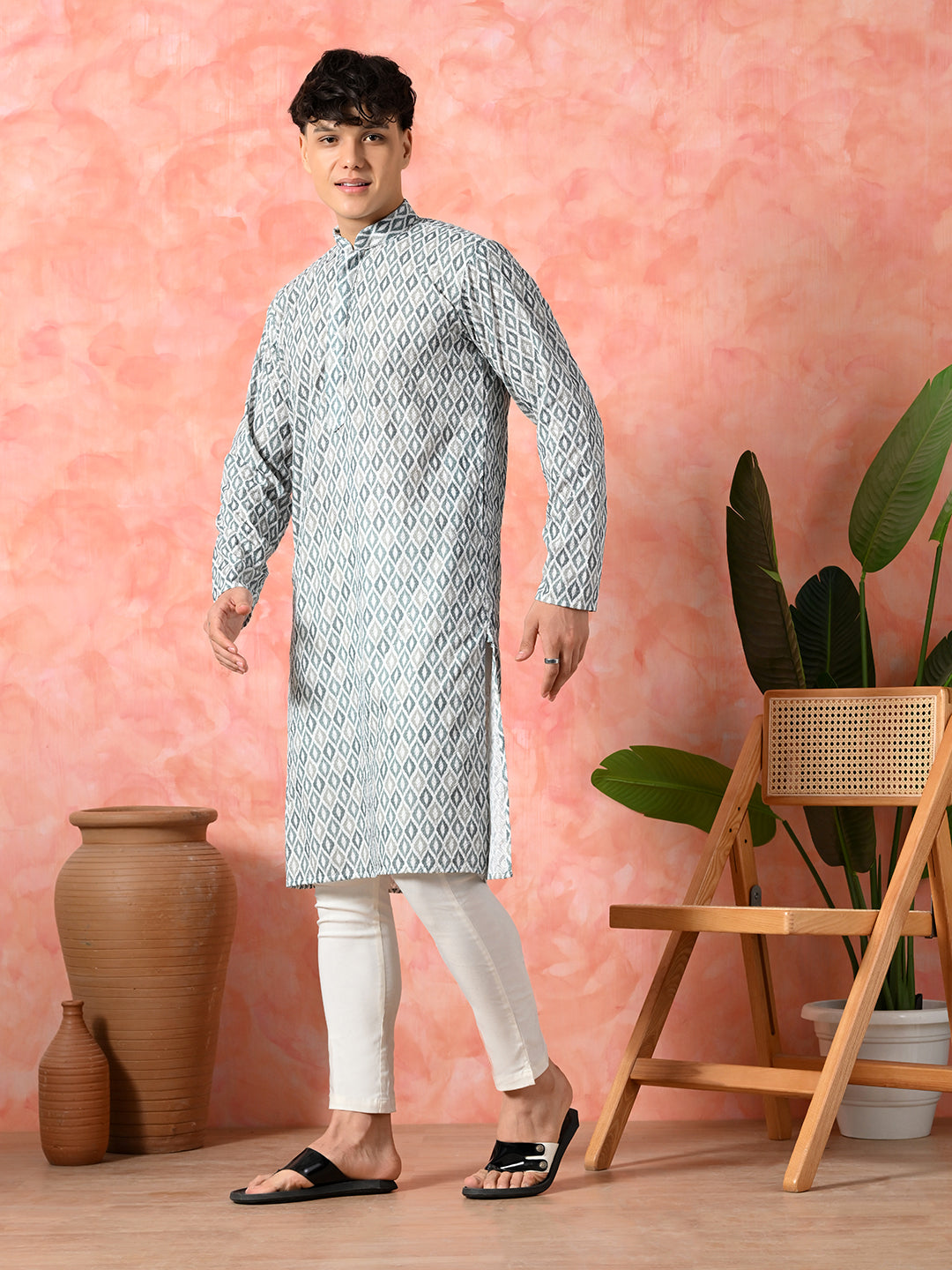 Men's grey floral print cotton kurta.
